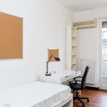 Rent a room in milan