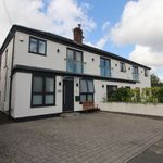 Rent 3 bedroom flat in North West England