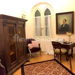 Rent 5 bedroom apartment of 170 m² in Genoa