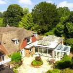 Rent 3 bedroom house in Mid Sussex