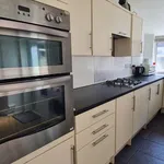 Rent 5 bedroom flat in South East England