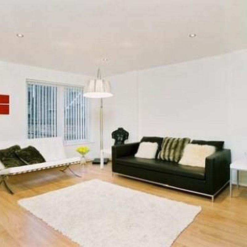 Mews house to rent in Sidney Grove, Angel, London EC1V
