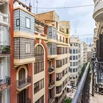 Rent a room of 150 m² in Valencia