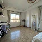 Alquilar 4 dormitorio apartamento en Valencia