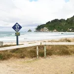 Rent 4 bedroom house in Whangamata