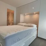 Rent 1 bedroom apartment in West Melbourne