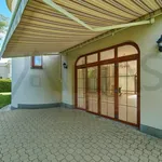 Rent 5 bedroom house of 295 m² in Prague