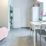 Rent 4 bedroom apartment in Valencia