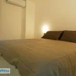 Rent 5 bedroom apartment of 156 m² in Bari