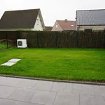 Rent 4 bedroom house of 246 m² in Kortemark