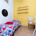 Rent a room of 150 m² in madrid