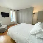 Rent 5 bedroom apartment of 175 m² in Paris