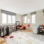 Rent 3 bedroom flat of 145 m² in Chelsea,