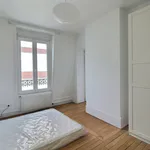 Appartement de 53 m² avec 3 chambre(s) en location à Paris