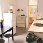 Miete 2 Schlafzimmer wohnung von 861 m² in Vienna