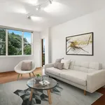 Rent 2 bedroom apartment in Balmain East