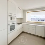 Appartement de 201 m² avec 3 chambre(s) en location à Heed