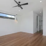 Rent 6 bedroom house in  Riverstone NSW 2765                        