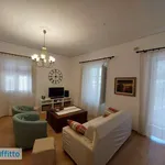 Affitto 4 camera casa di 219 m² in Palermo