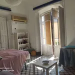 Rent a room of 200 m² in granada