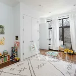 Rent 2 bedroom apartment of 112 m² in New York City