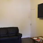 Rent 8 bedroom house in East Midlands