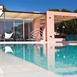 Rent 6 bedroom house in Cala Bassa