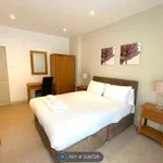 Rent 1 bedroom apartment in Yorkshire And The Humber