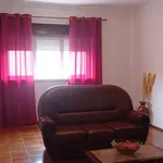 Rent a room of 100 m² in Alenquer