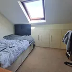 Rent 3 bedroom apartment in Yorkshire And The Humber