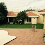 Rent 5 bedroom house of 1270 m² in Mérida