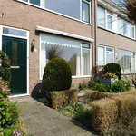 Huur 6 slaapkamer huis van 100 m² in Lisse