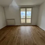 Rent 3 bedroom apartment of 110 m² in Cercottes