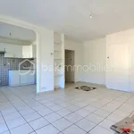 Appartement de 67 m² avec 4 chambre(s) en location à Fontaine