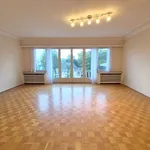 Rent 3 bedroom apartment in Ixelles