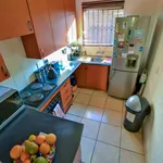 Rent 3 bedroom apartment of 96 m² in Gauteng