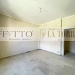 Affitto 4 camera appartamento di 100 m² in Alessandria