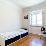 Rent a room in lisbon