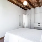 Rent 3 bedroom apartment in Barcelona