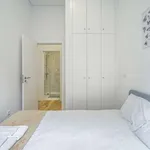 Rent 1 bedroom apartment of 35 m² in porto