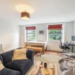 Rent 2 bedroom apartment of 81 m² in London