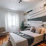 Rent 3 bedroom apartment in lisbon