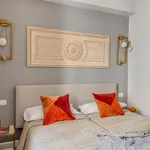 Rent 3 bedroom apartment of 100 m² in Florence