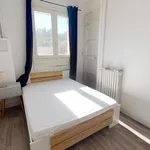 Appartement de 9 m² avec 4 chambre(s) en location à Saint-Étienne