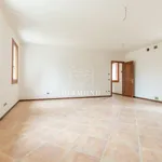 Rent 1 bedroom apartment of 100 m² in Pieve del Grappa