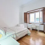 Rent a room in lisbon