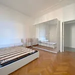 Rent 3 bedroom apartment of 134 m² in milano