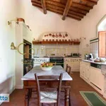 Rent 6 bedroom house of 700 m² in Florence