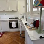 Rent 5 bedroom apartment of 100 m² in Florence