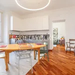 Rent 5 bedroom apartment of 152 m² in Roma